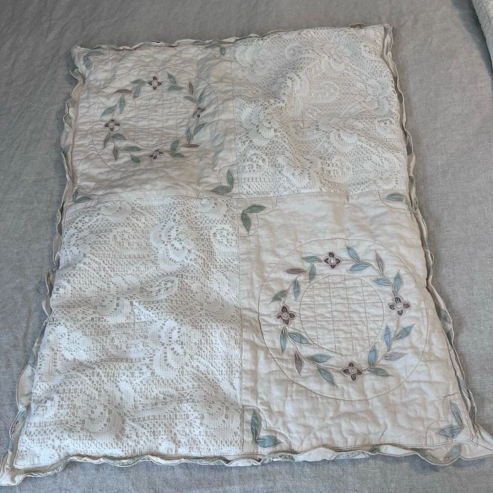 Vintage Quilt Embroidery Botanical Lace Flowers 81